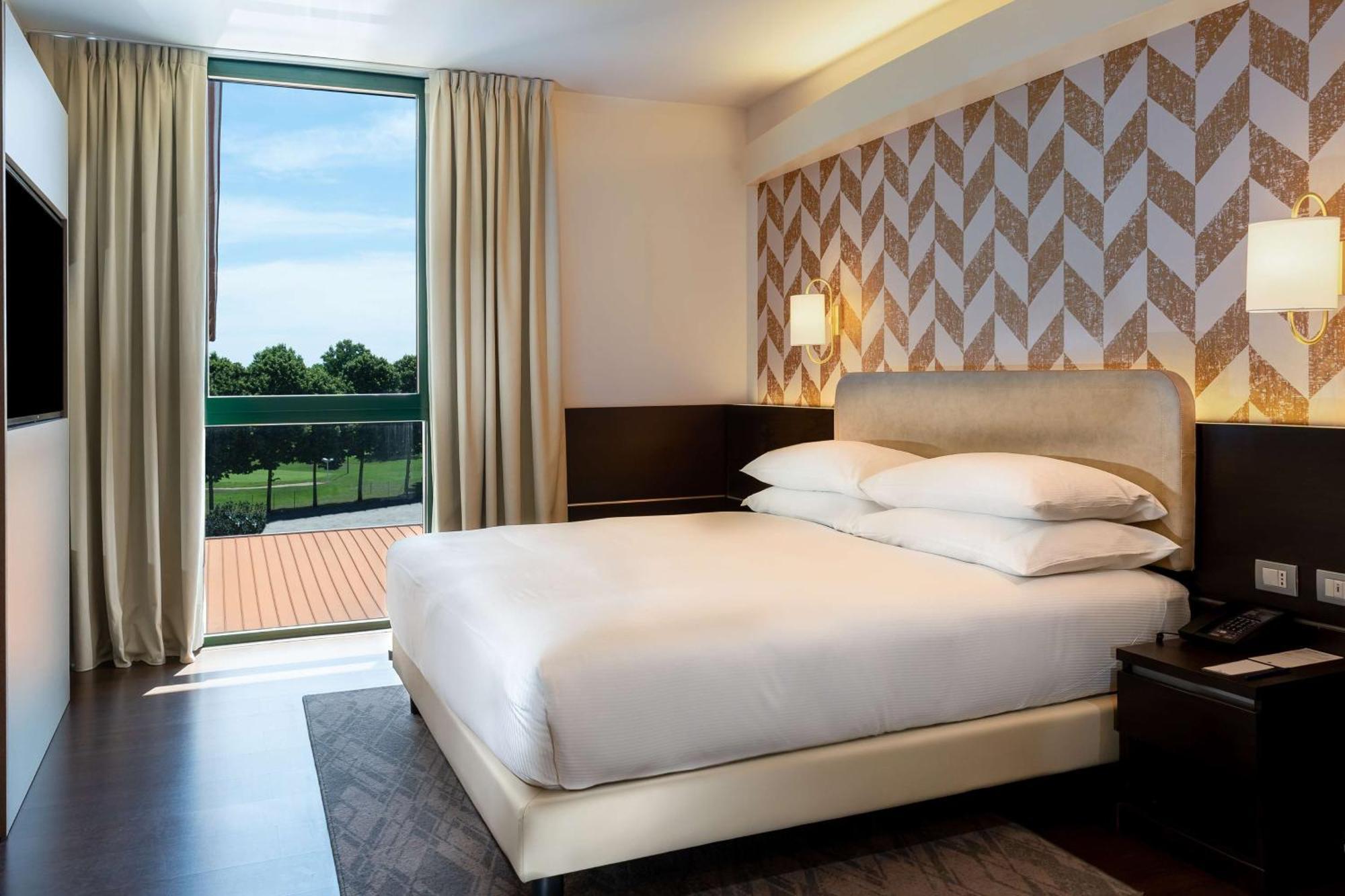Hotel Doubletree By Hilton Milan Malpensa Solbiate Olona Exteriér fotografie