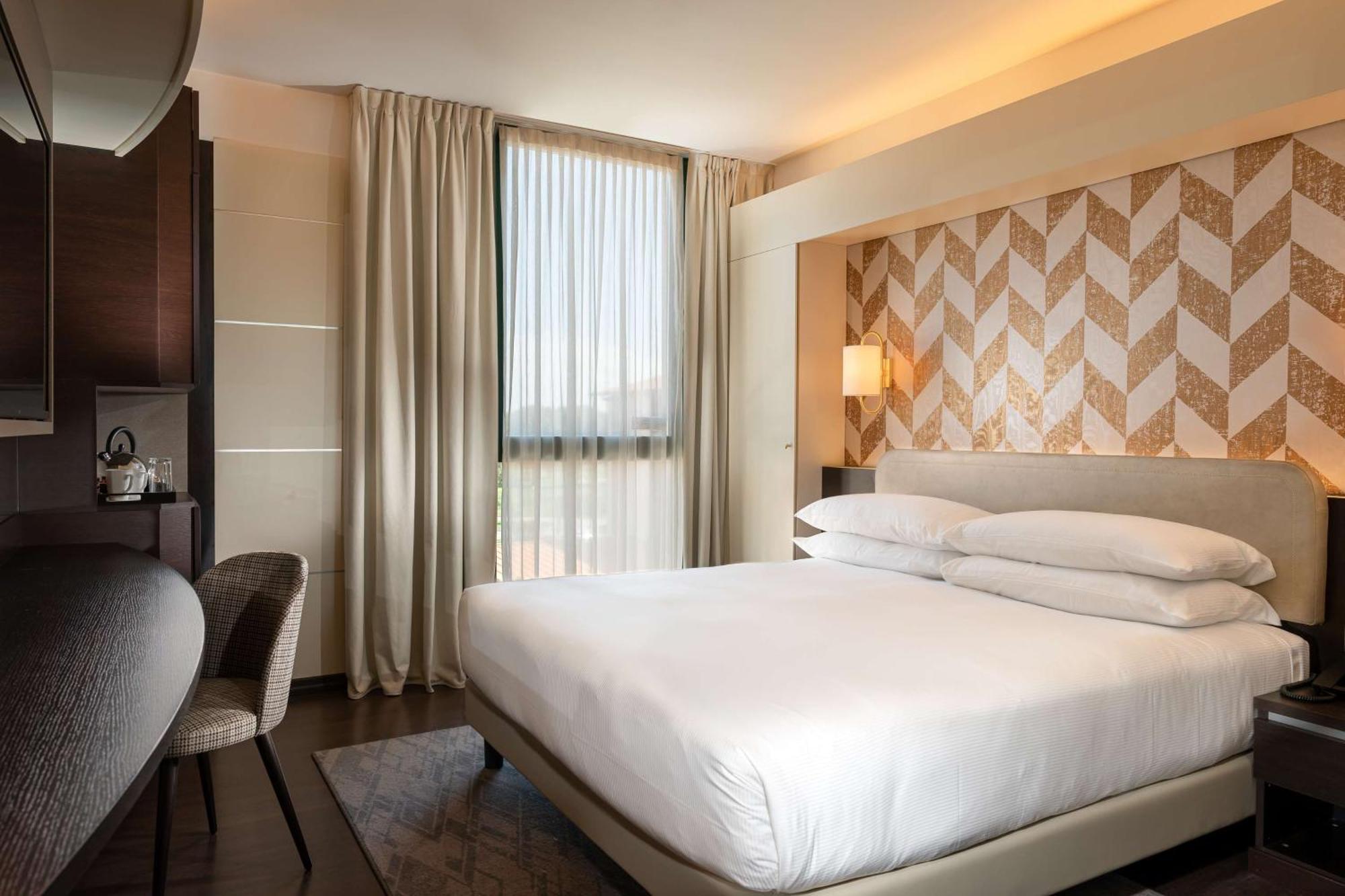 Hotel Doubletree By Hilton Milan Malpensa Solbiate Olona Exteriér fotografie